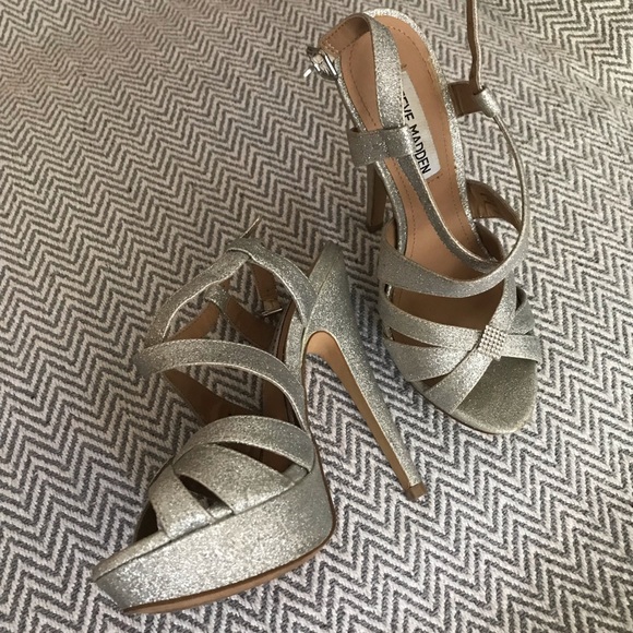 Steve Madden Uptown Silver Glitter Platform Sandals 5.5 Worn Once - Picture 5 of 16